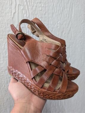 Frye Wedge Corrina Strappy Woven Leather Slingback Brown Boho Festival Size 9